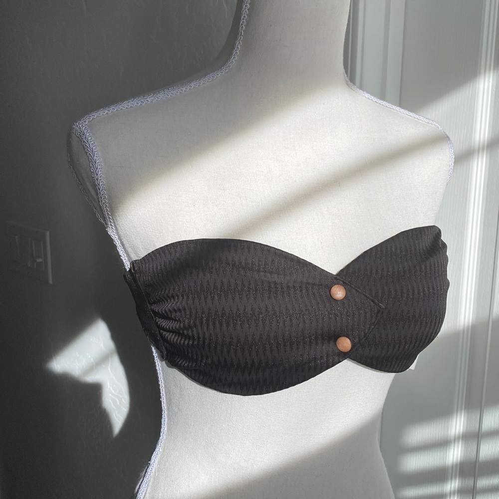 Onia bikini top